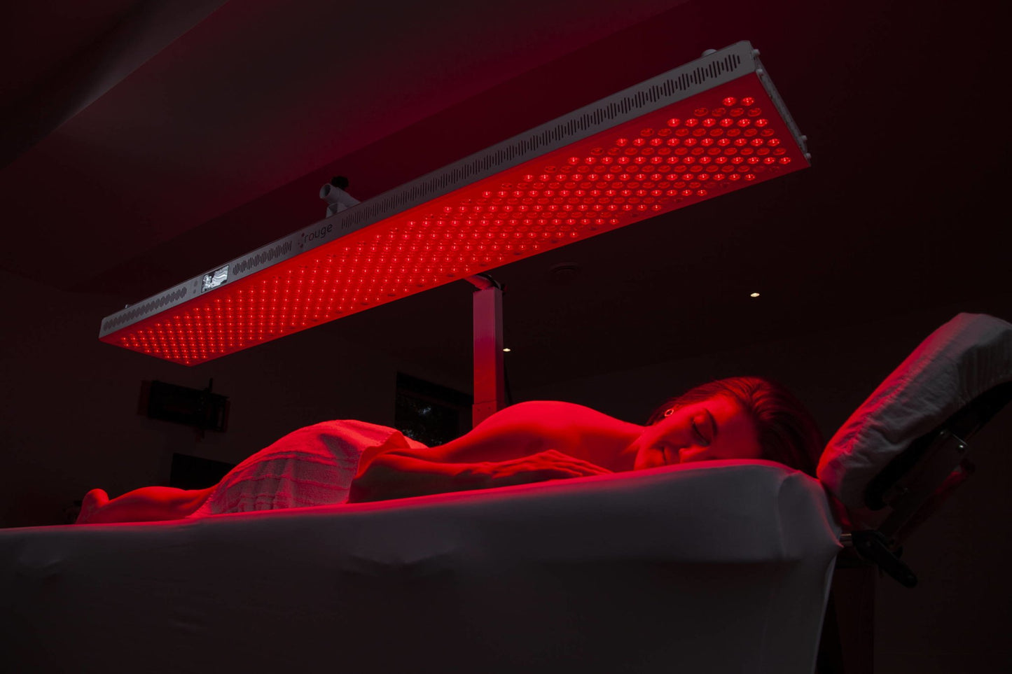 Unleash the Power of Red Light Therapy: Boost Health and Vitality with Enhanced Circulation! - Rouge Care