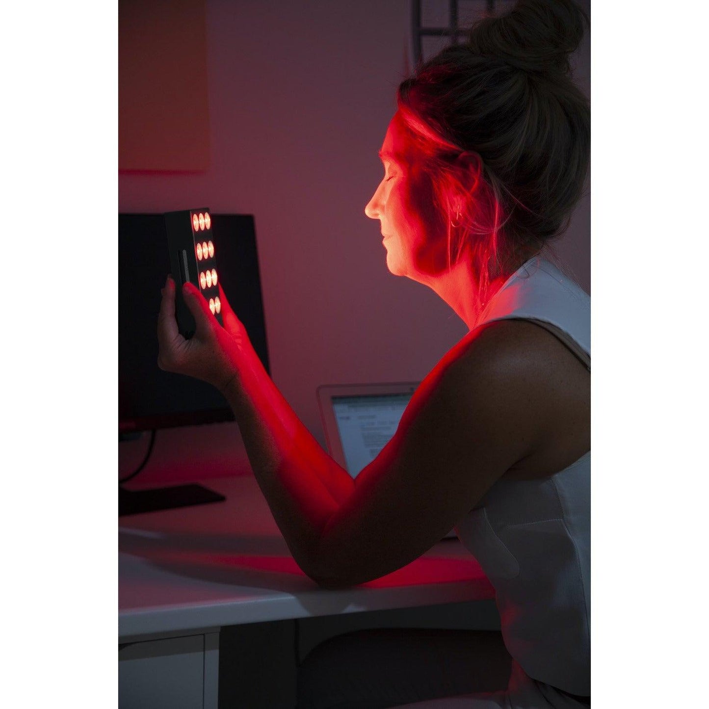 
                  
                    Rouge Nano Portable Red Light Therapy Panel - Rouge Care
                  
                